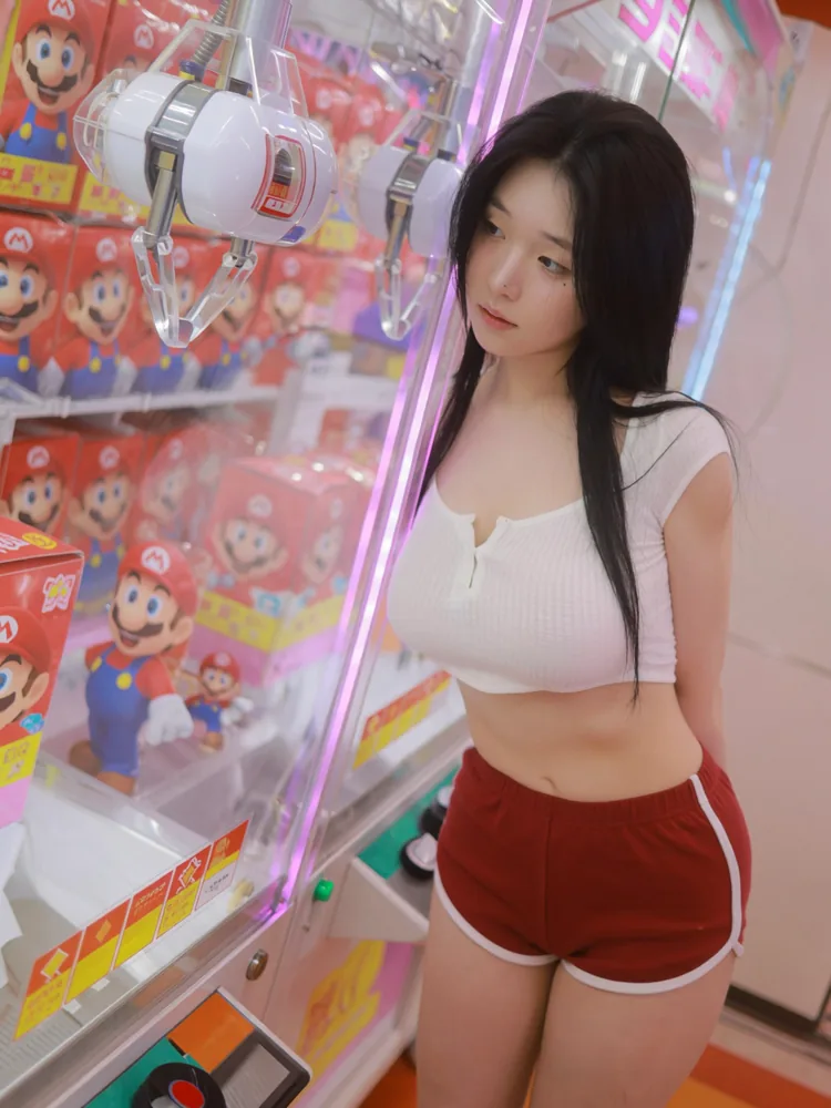 yeonwoo · 13